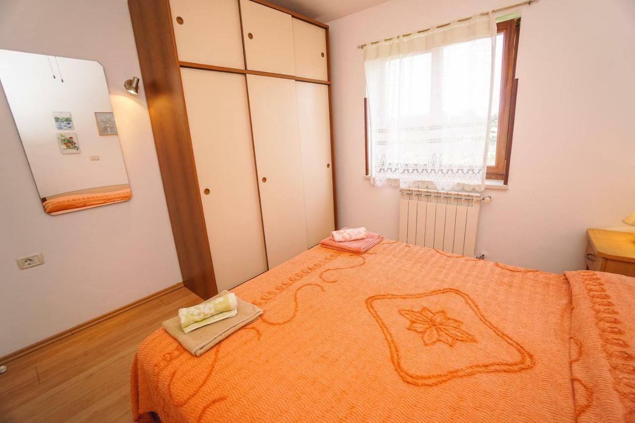 Apartment Sandra ウマグ エクステリア 写真
