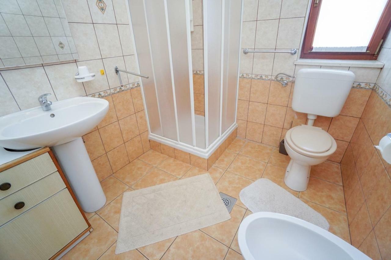Apartment Sandra ウマグ エクステリア 写真