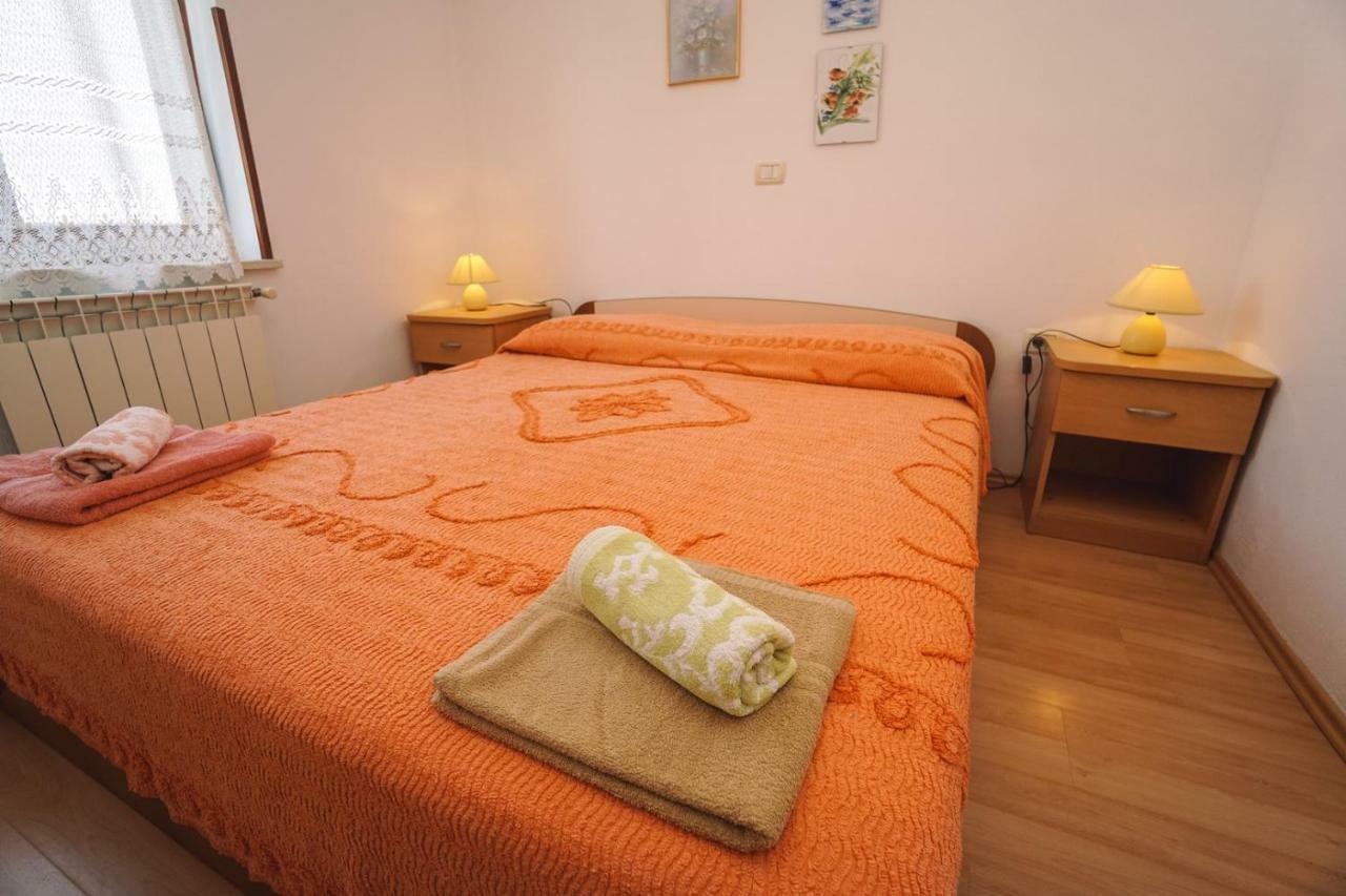 Apartment Sandra ウマグ エクステリア 写真